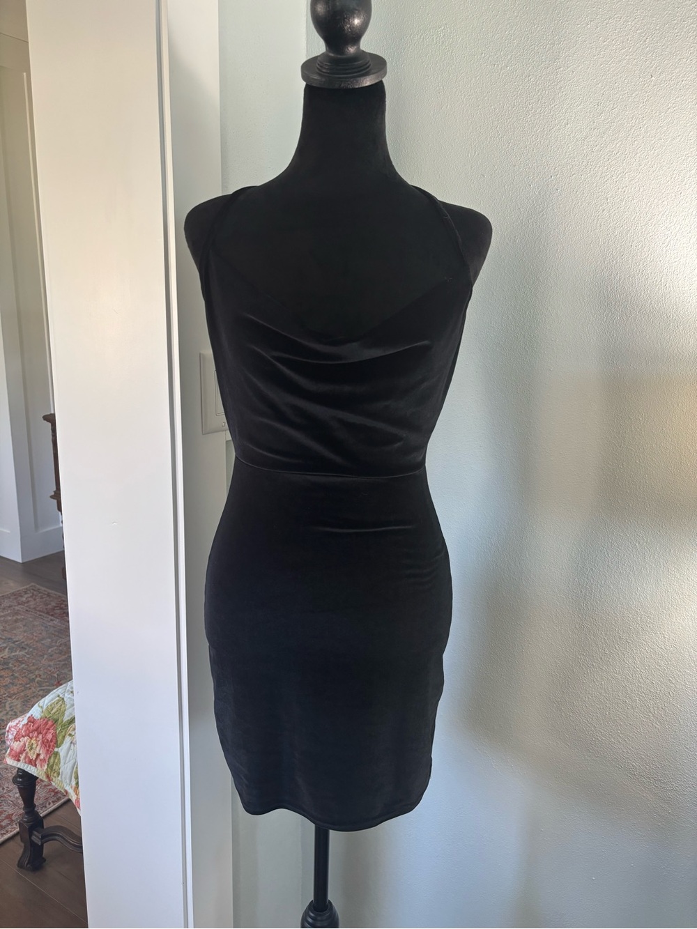 Missguided Black Velvet Cowl Neck Mini Dress size 4